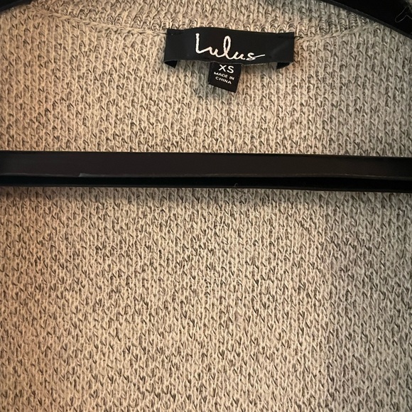 Lulu's long oversized cardigan - Picture 2 of 8